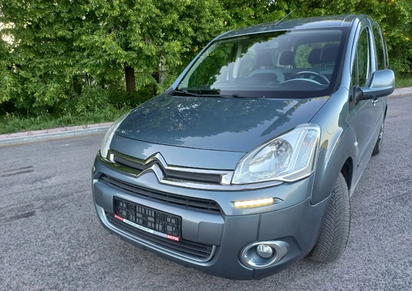 Citroen Berlingo cena 26900 przebieg: 220000, rok produkcji 2012 z Zamość małe 742